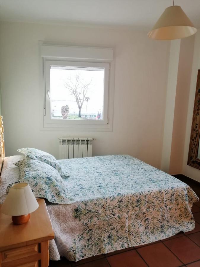 Piso Centrico Y Amplio En Praza Do Regueiro, A Illa De Arousa ภายนอก รูปภาพ